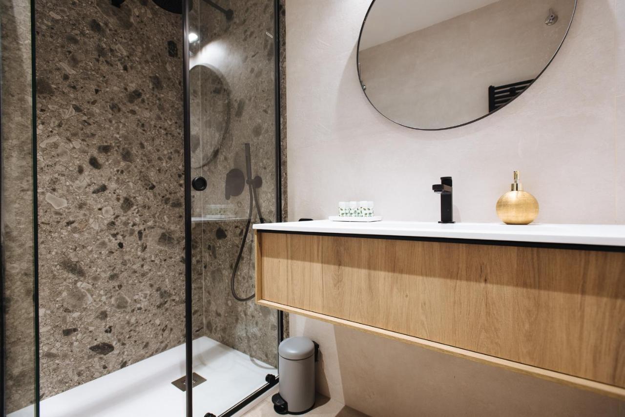 R26 Suites Sevilla Habitación foto